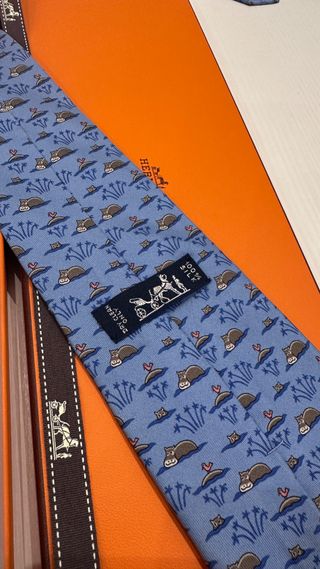 Cravatta Hermès fantasia ippopotami