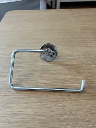 Accesorios Baño Metal Plateado, en perfecto estado