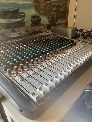 Soundcraft Signature 22 MTK Mesa de mezclas