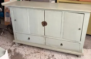 Aparador madera verde