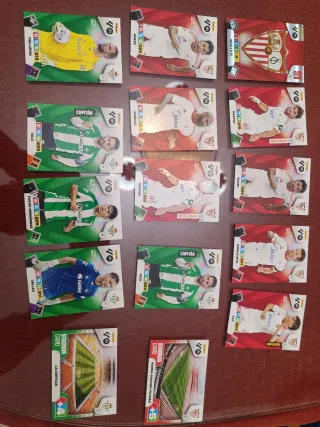 Cromos de fútbol Panini intercambiamos