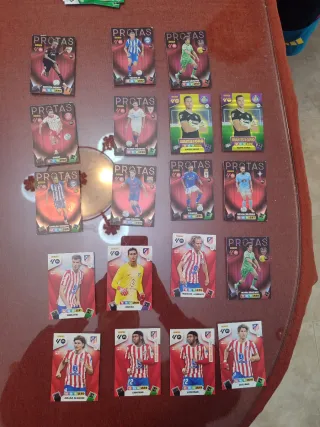 Cromos de fútbol Panini intercambiamos