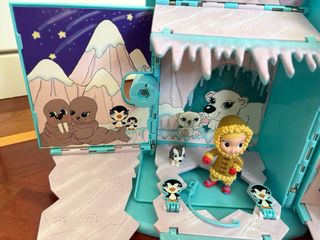 Juguete Casita iglú con figuras