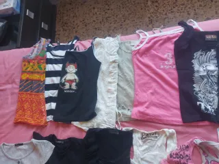 Lote de camisetas de tirantes y tops para niña 10