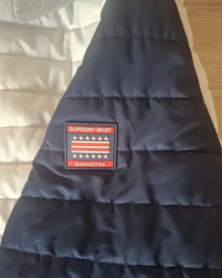 Abrigo Superdry Tricolor con Capucha