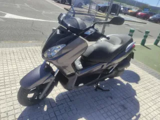 Yamaha XMAX 125 Scooter Negro/Gris