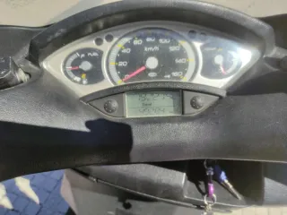 Yamaha XMAX 125 Scooter Negro/Gris