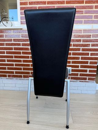 4 Sillas de piel sintétic y Metal Negras/Plateadas