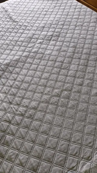 Copriletto matrimoniale double-face grigio