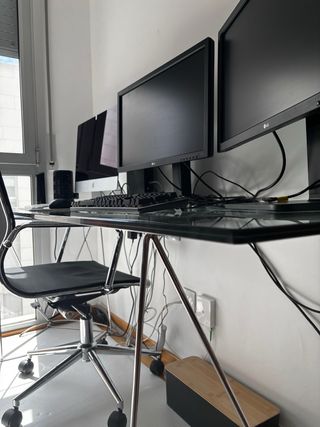 Escritorio cristal y metal