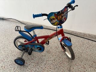 Bicicleta infantil Paw Patrol roja