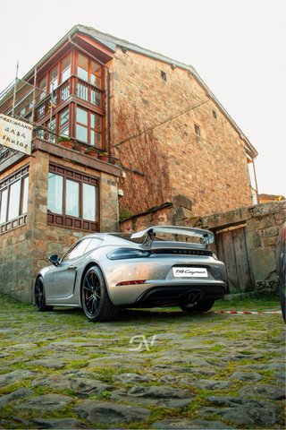 Porsche 718 Cayman