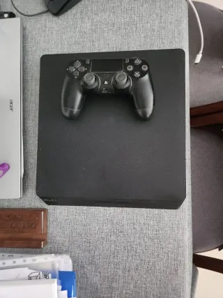 PS4 (PlayStation 4) Negra