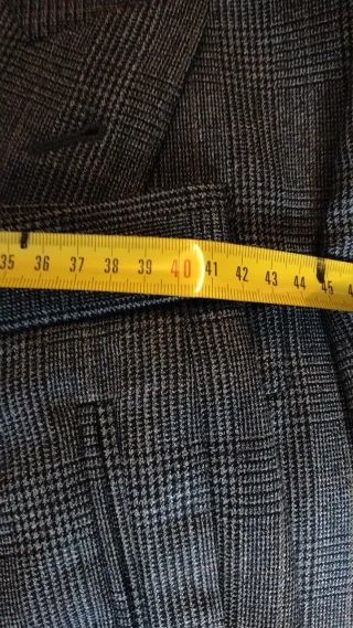 Traje de chaqueta gris, Emidio Tuccy