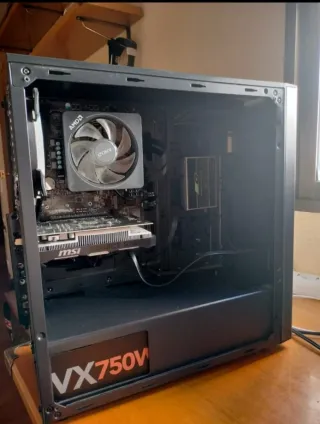 PC Gaming Nox con luces LED
