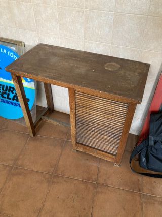 Escritorio antiguo madera persiana lateral