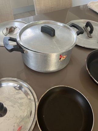 Set Pentole Metallo e Plastica