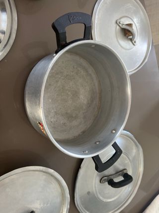 Set Pentole Metallo e Plastica