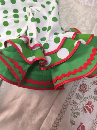 TRAJE DE FLAMENCA CON LUNARES VERDES