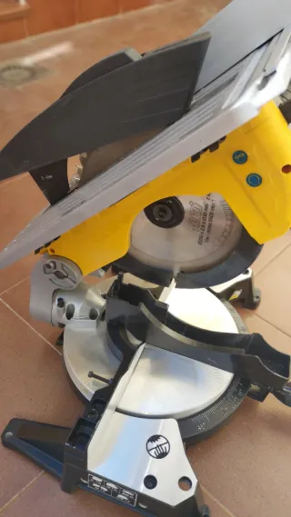 Ingletadora Femi TR 235