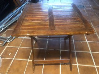 Mesa de exterior con 4 sillas