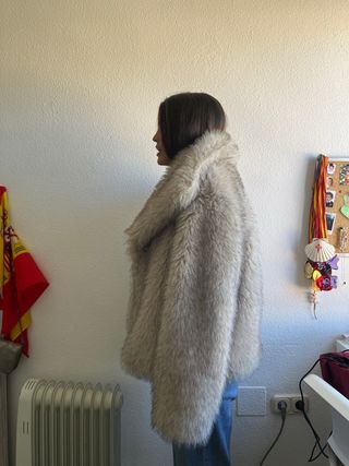 Abrigo pelo mujer beige/gris talla única