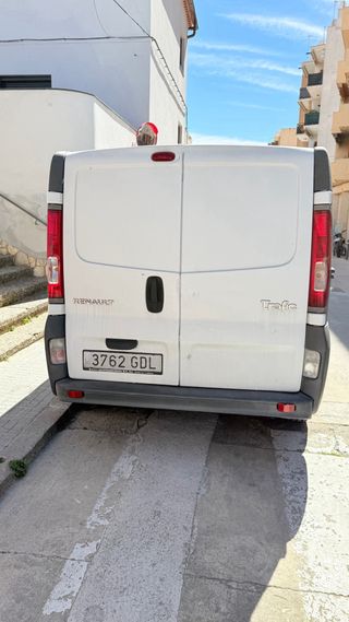 Furgoneta Blanca Renault Trafic