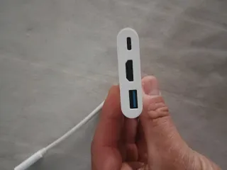 Adattatore USB-C 3 in 1: HDTV + USB