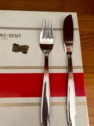 Cubertería  de pescado.R. Riboullon