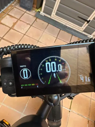 Bici eléctrica Amoko C33