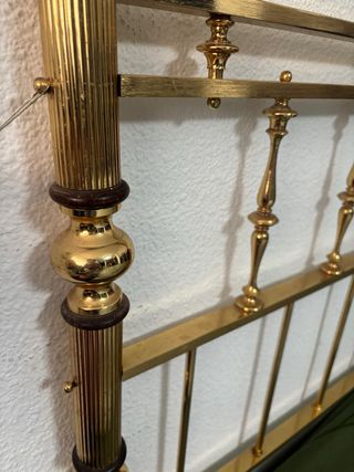 Cabecero antiguo dorado metal