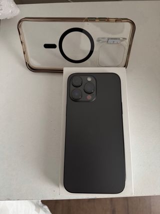 iPhone 14 Pro Max Negro/Violeta