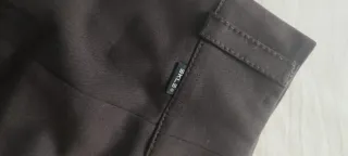 Pantaloni marrone scuro eleganti