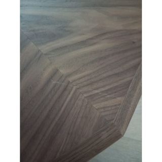 Mesa centro nogal con mínima tara - Angel Cerdá