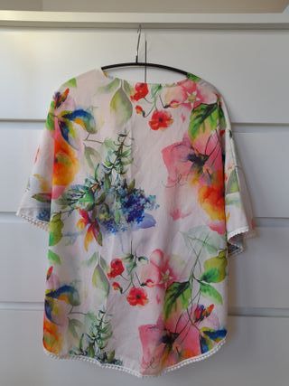 Blusa floral multicolor talla única