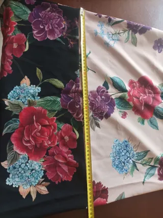 Abito praverile con fantasia floreale