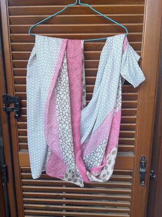 Foulard fantasia beige e rosa