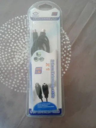 Lote Elettronici: Caricatori e Cavi