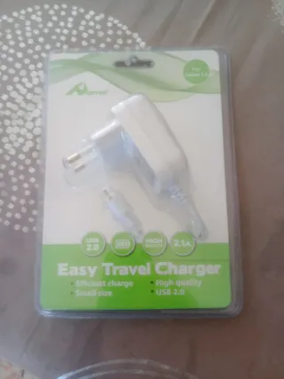 Lote Elettronici: Caricatori e Cavi