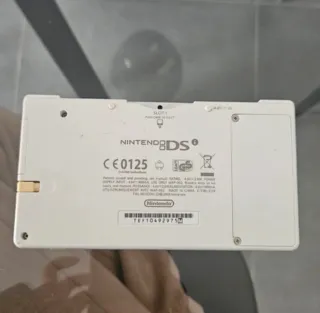Nintendo DSi Bianco 2009 con scatola e manuali