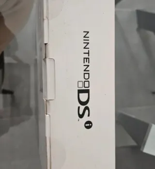 Nintendo DSi Bianco 2009 con scatola e manuali