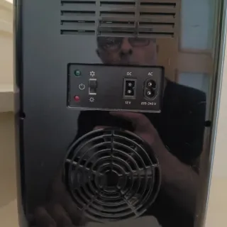 Nevera portátil negra