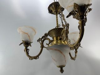 Lámpara de techo antigua dorada