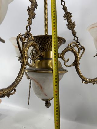 Lámpara de techo antigua dorada