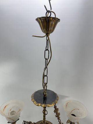 Lámpara de techo antigua dorada