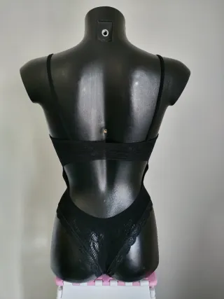 Body spalline sottili con fiocchi neri