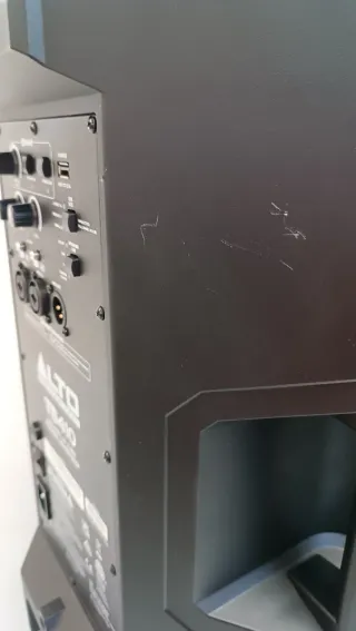 Altavoz Autoamplificado Alto W31Y2041