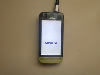 Nokia C5 Negro y Verde