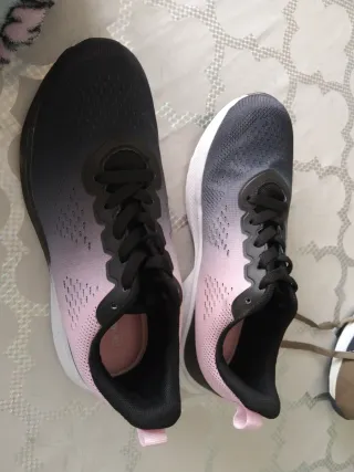 Zapatillas deportivas mujer negras y rosas