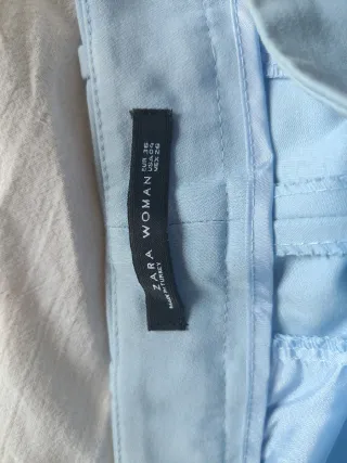 Pantaloni celesti eleganti